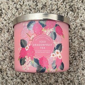 Bath & Body Works Iced Dragonfruit Tea Candle